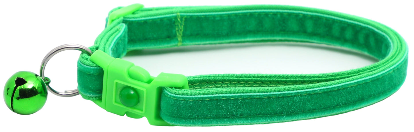 Soft Kelly Green Velvet Cat Collar-1