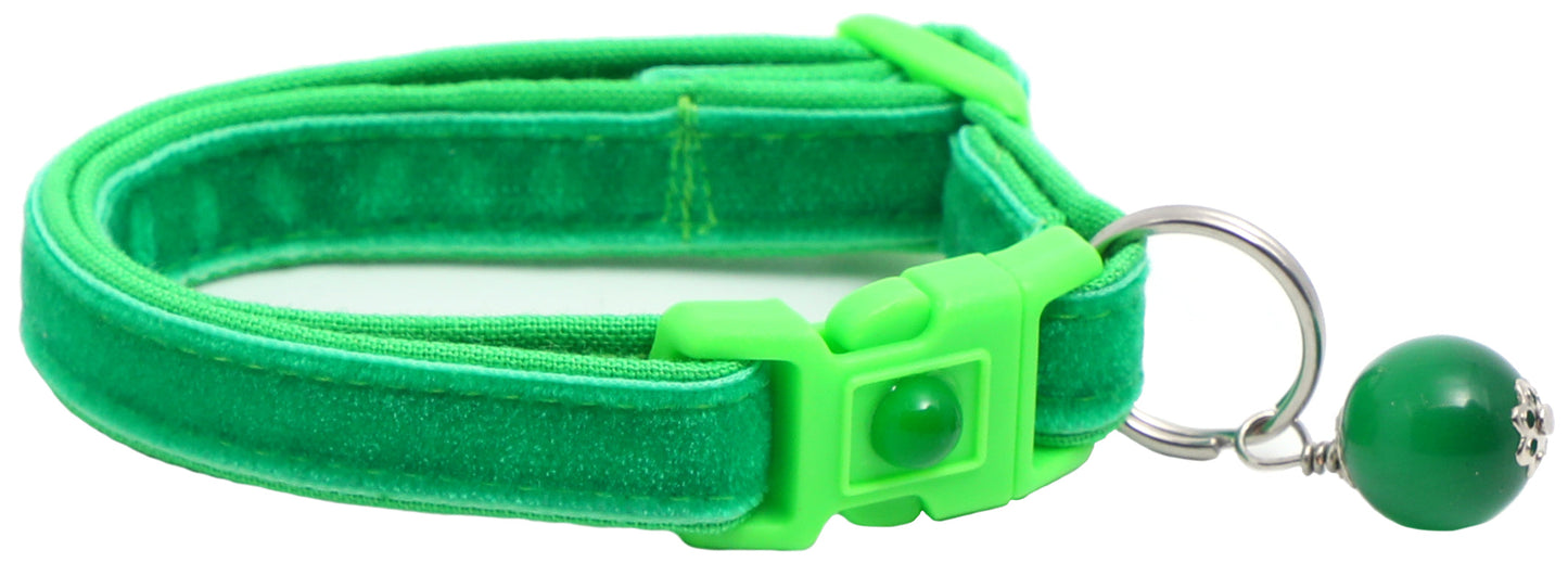 Soft Kelly Green Velvet Cat Collar-5